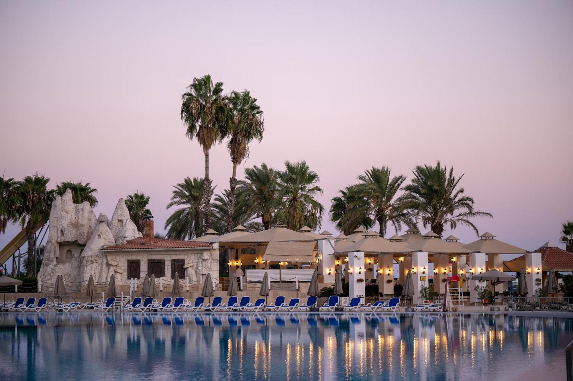 Adora Hotel & Resort Belek Bagian luar foto